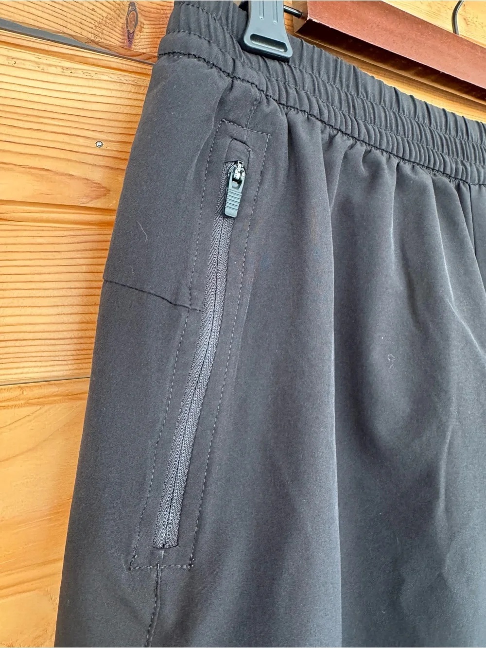 TYR | Men’s Performance Athletic Shorts | Black | Size Medium | Zip Pocket